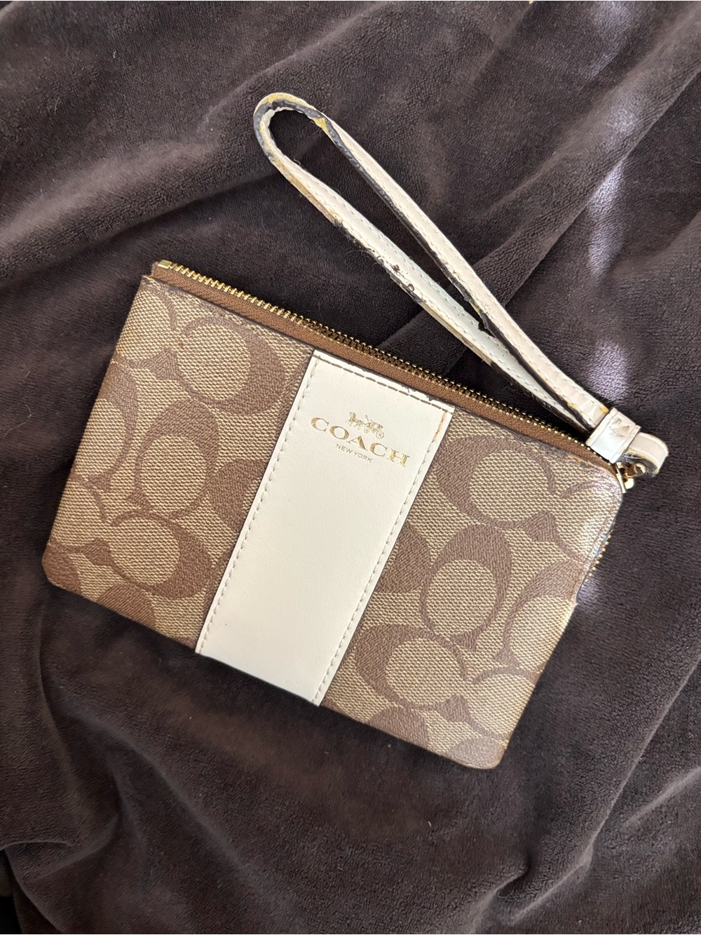 Coach Signature C Khaki & White Stripe Wristlet - Picture 2 of 8